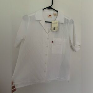 Levi’s White Button Down Short Sleeve